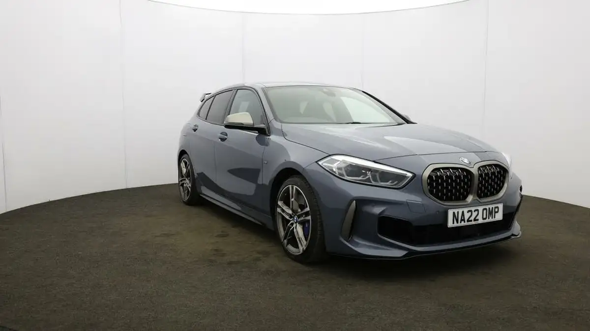 2022-bmw-1-series-20-m135i-xdrive-big-37