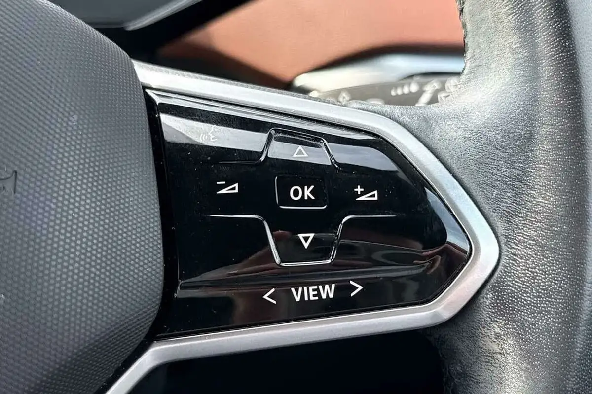 2022-volkswagen-id4-e-life-148ps-52kwh-pure-performance-big-14