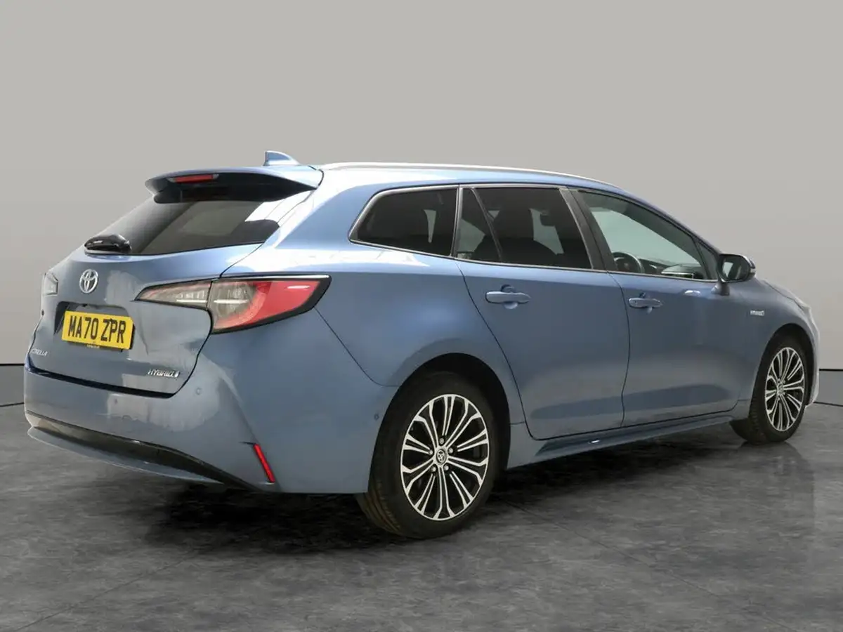 2020-toyota-corolla-18-vvt-i-design-trk-touring-sports-5d-big-10