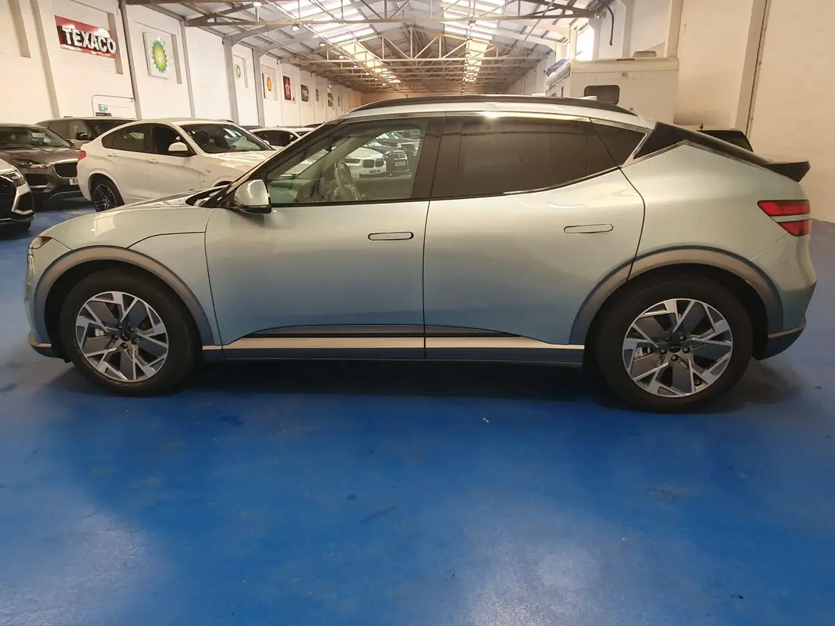 2024-genesis-gv60-e-premium-229ps-big-5