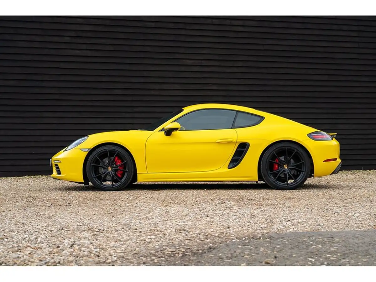 2016-porsche-cayman-718-25-s-pdk-big-6
