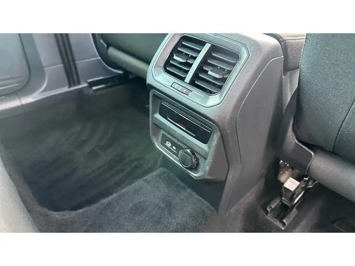 2022-volkswagen-tiguan-15-tsi-life-150ps-big-29