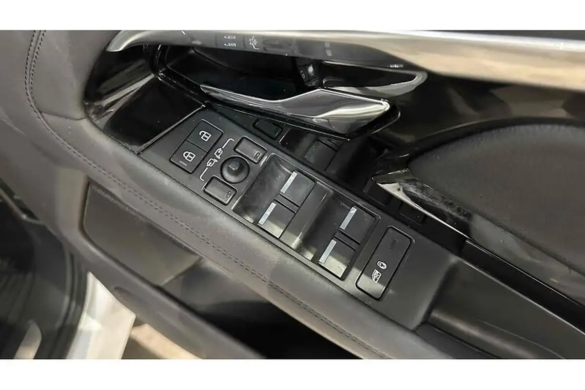 2022-land-rover-range-rover-evoque-20-d200-r-dynamic-se-big-30
