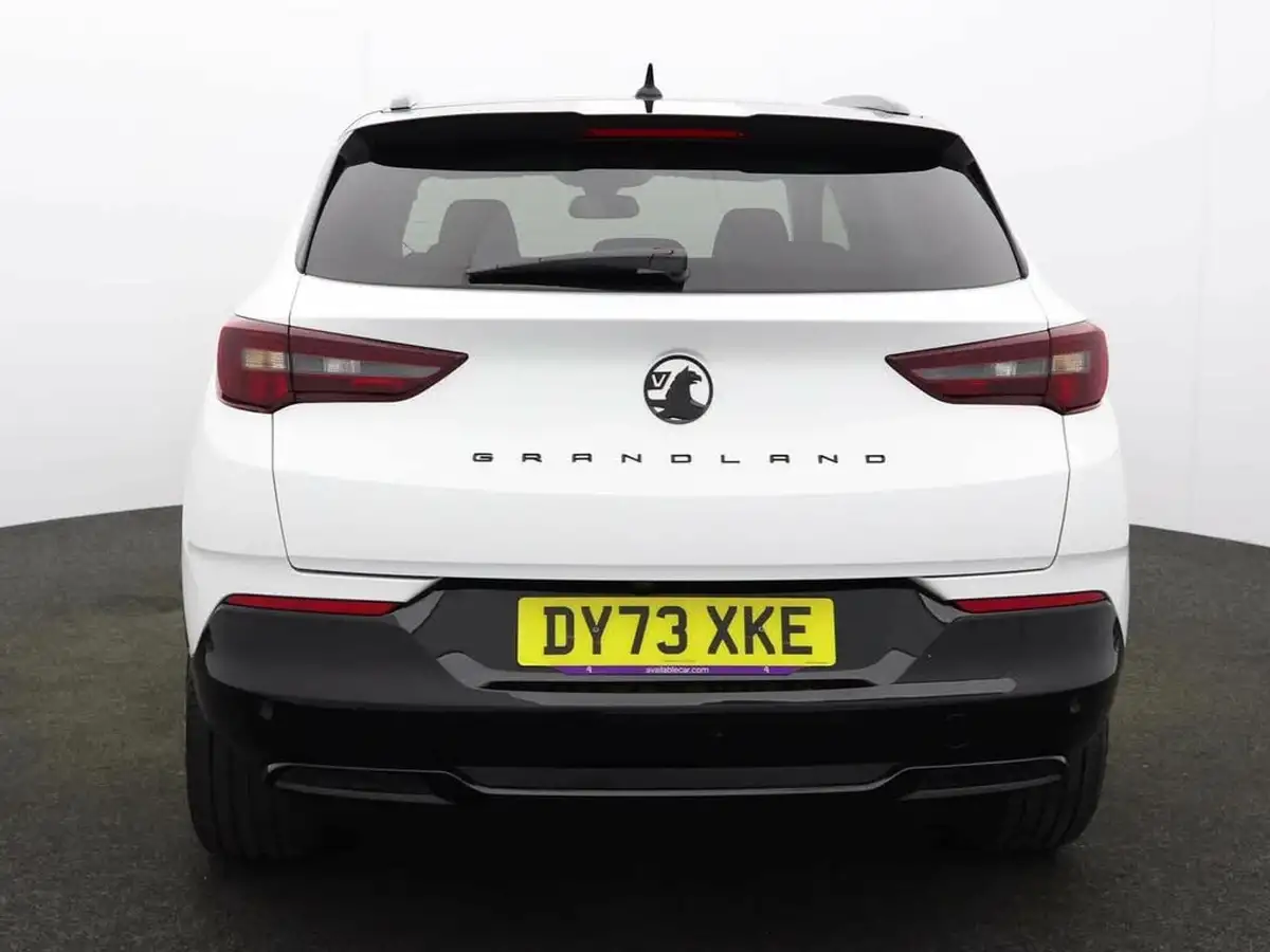 2023-vauxhall-grandland-12-gs-130ps-auto-big-2