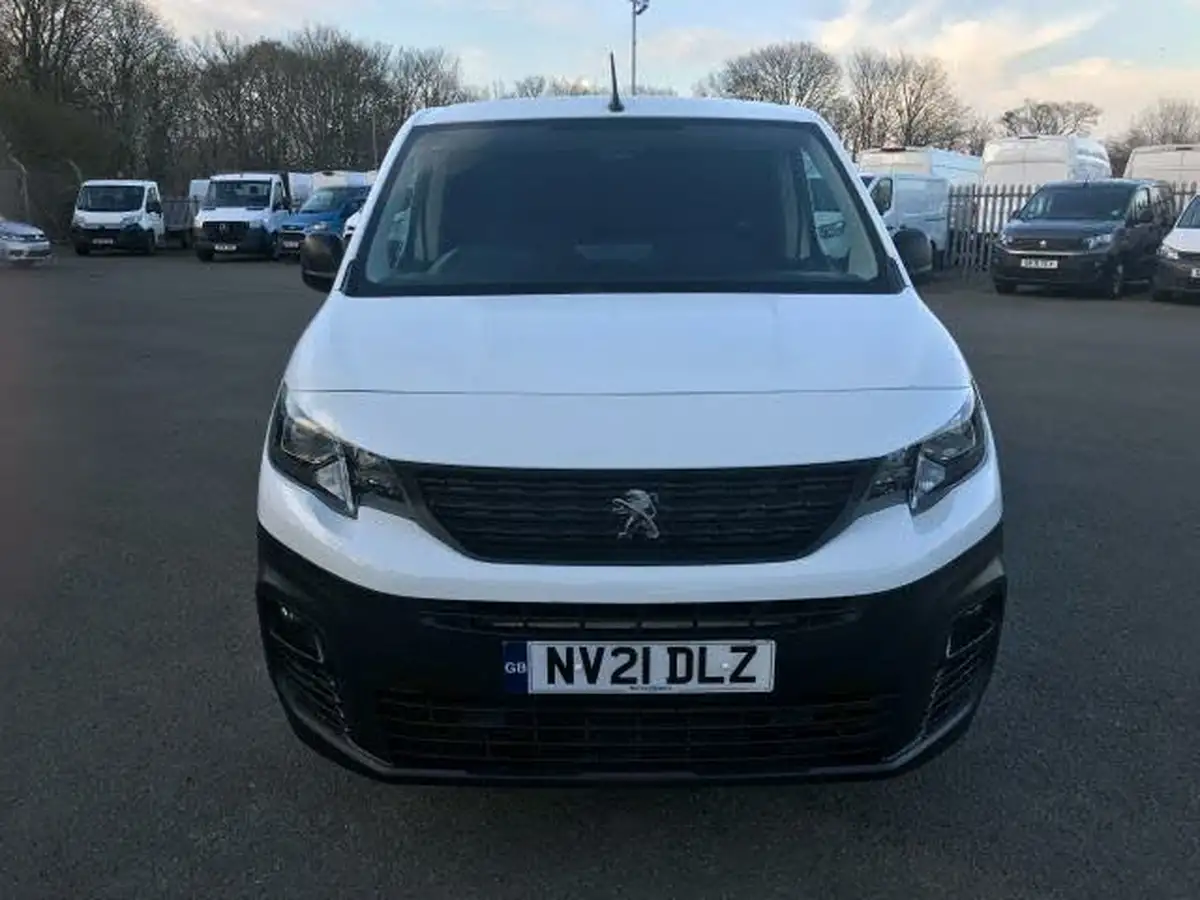 2021-peugeot-partner-15-bluehdi-1000-professional-100ps-eu6dt-panel-big-1