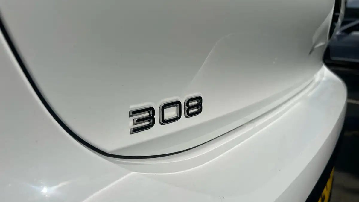 2023-peugeot-308-15-bluehdi-allure-premium-130ps-big-37