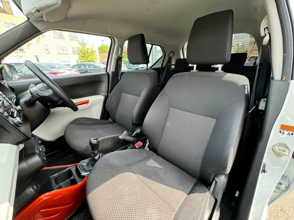 2018-suzuki-ignis-12-dualjet-sz3-big-19