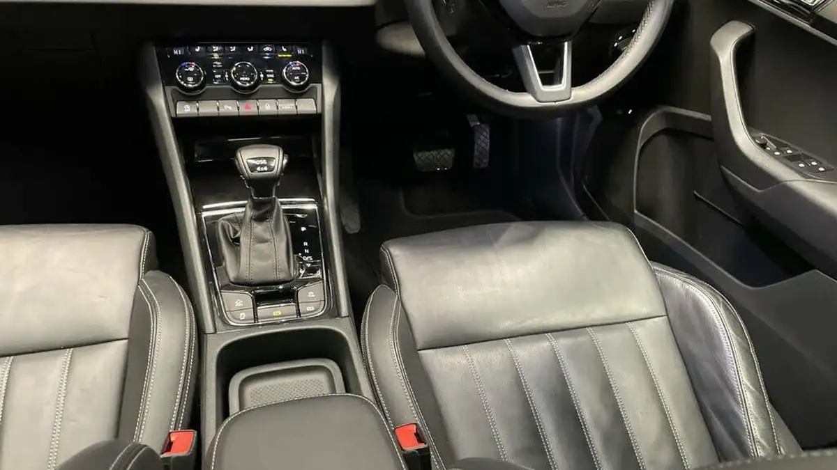 2019-skoda-karoq-20tdi-edition-190ps-4x4-dsg-big-14
