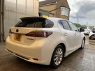 2011-lexus-ct-200h-small-7