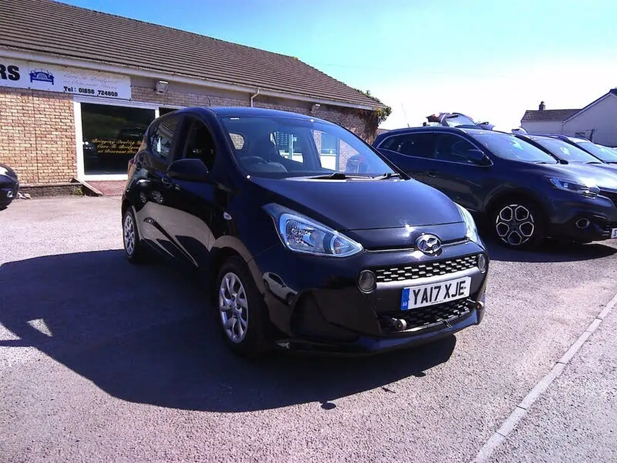 2017-hyundai-i10-10-se-big-3