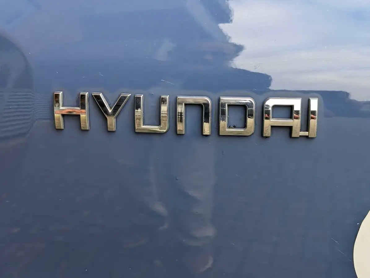 2016-hyundai-i10-12-premium-big-44