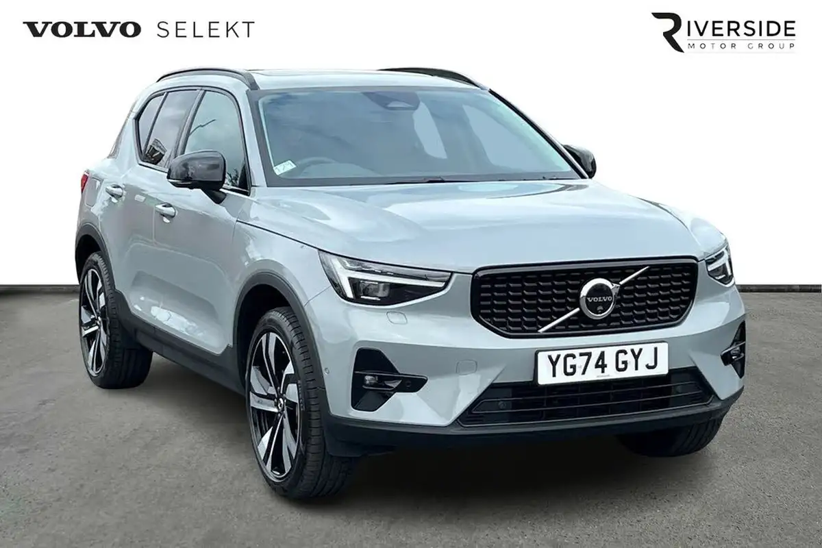 2024-volvo-xc40-20-b3-ultimate-big-0
