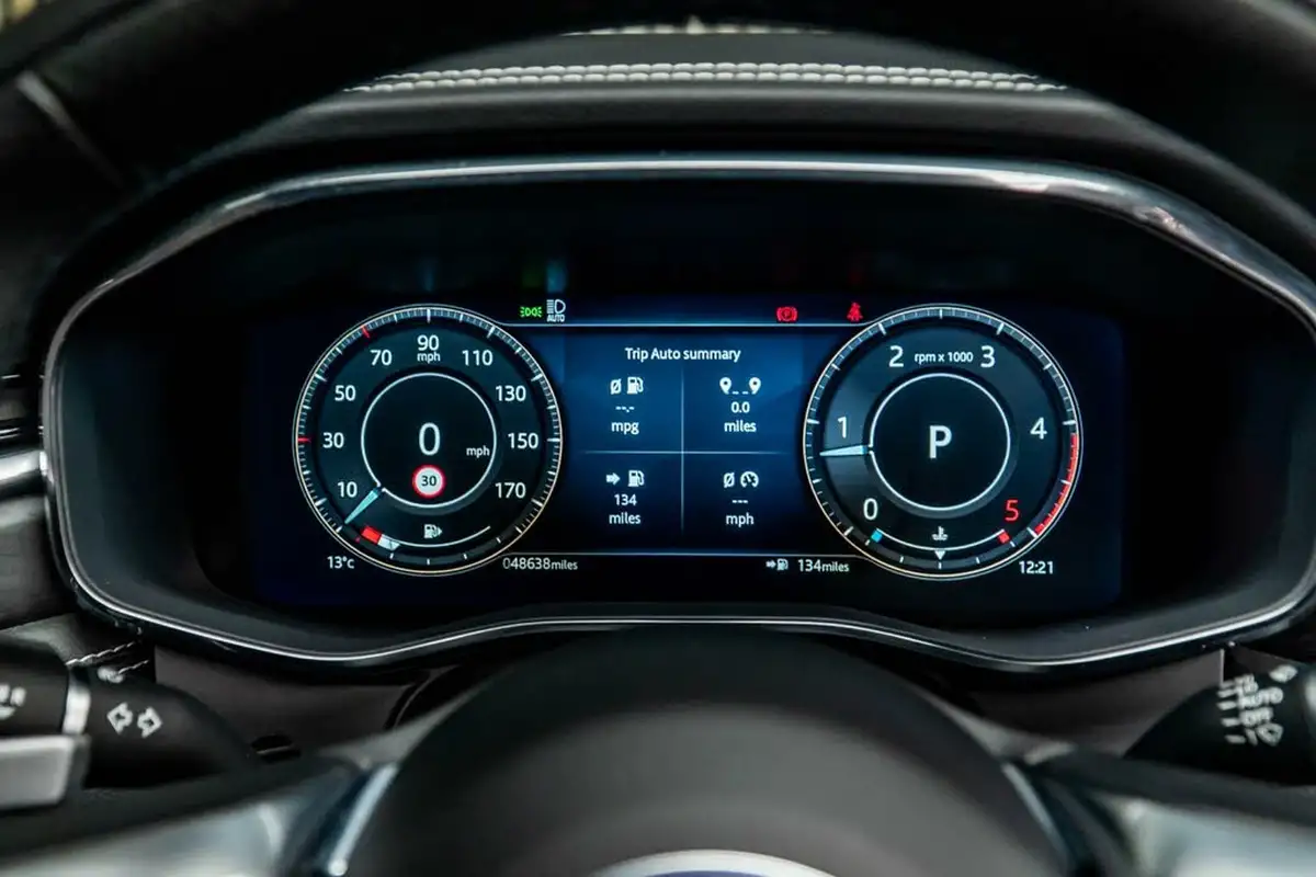 2021-jaguar-f-pace-20-d200-r-dynamic-hse-mhev-big-33