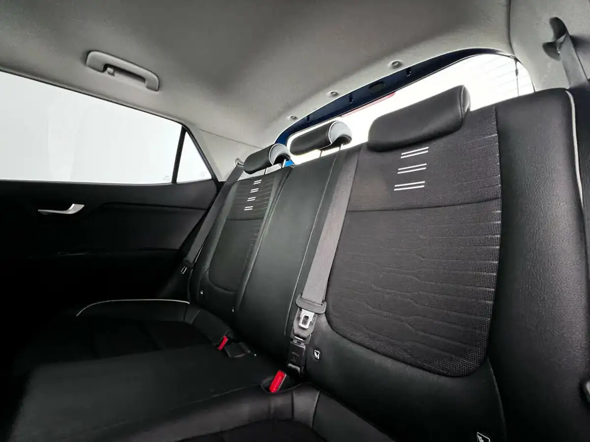 2023-kia-stonic-10-t-gdi-gt-line-s-118bhp-big-13
