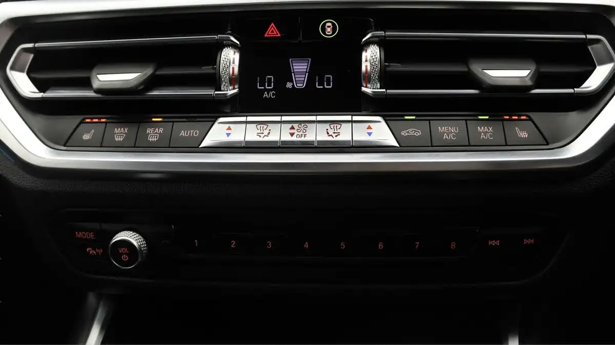2019-bmw-3-series-20-330e-m-sport-plus-pack-big-11