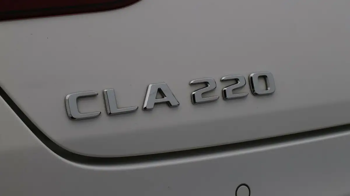 2019-mercedes-benz-cla-20-cla-220-amg-line-premium-plus-coupe-4d-big-21