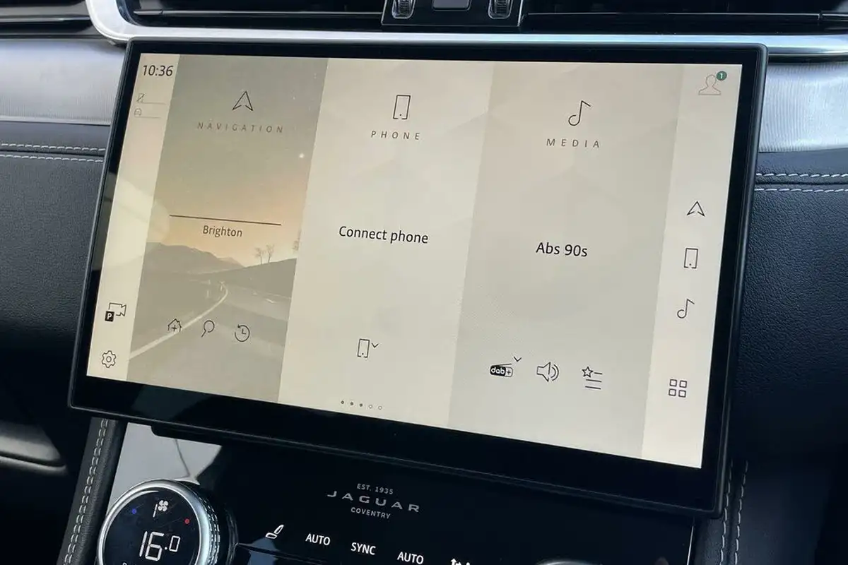 2023-jaguar-f-pace-20-d200-r-dynamic-se-black-big-51