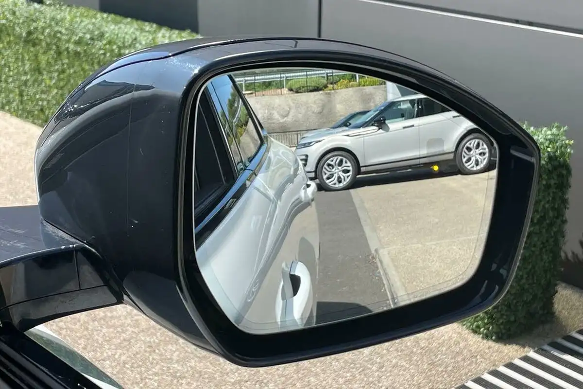 2023-jaguar-f-pace-20-d200-r-dynamic-se-black-big-7