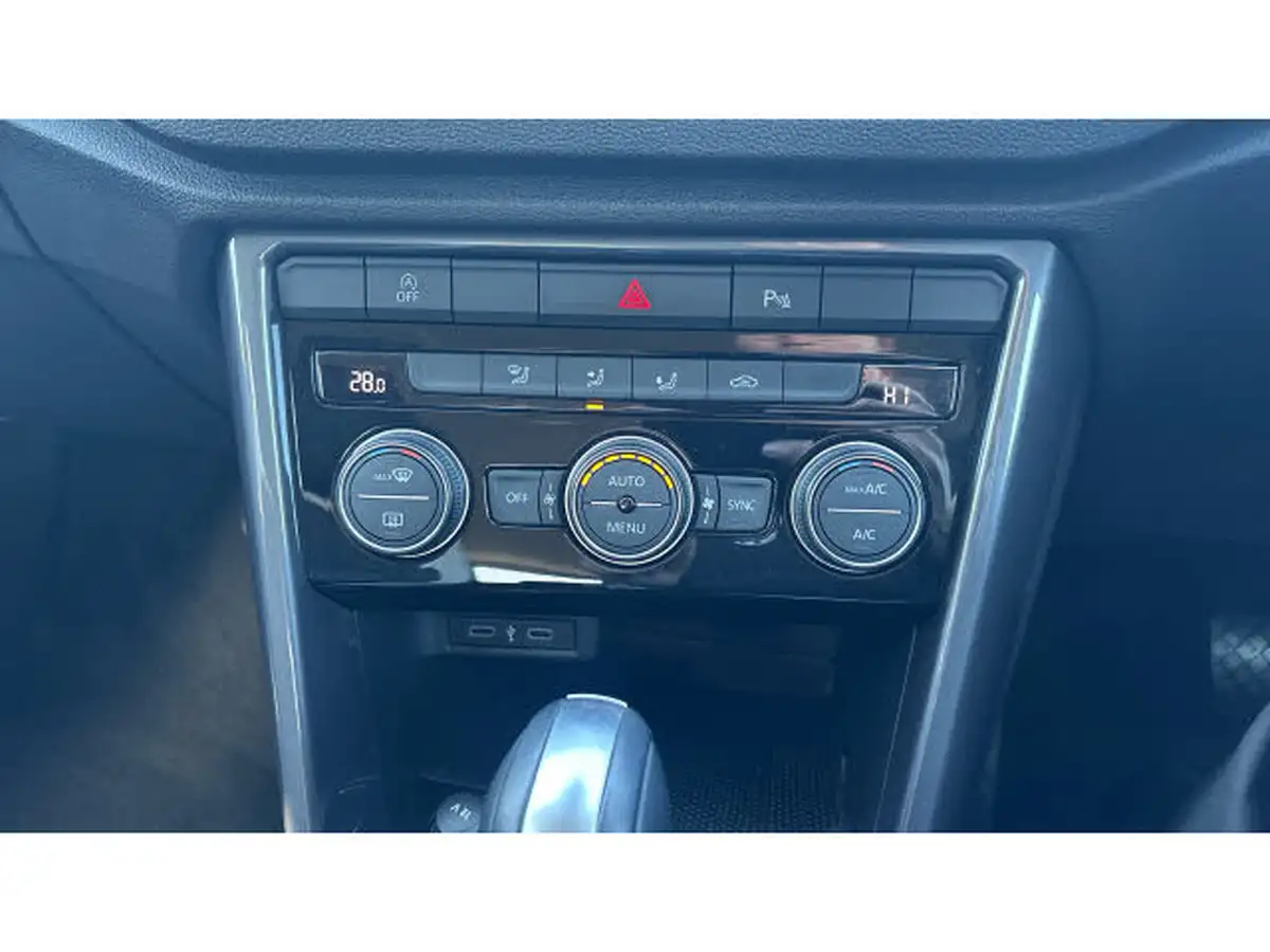 2021-volkswagen-t-roc-20-tsi-sel-big-12
