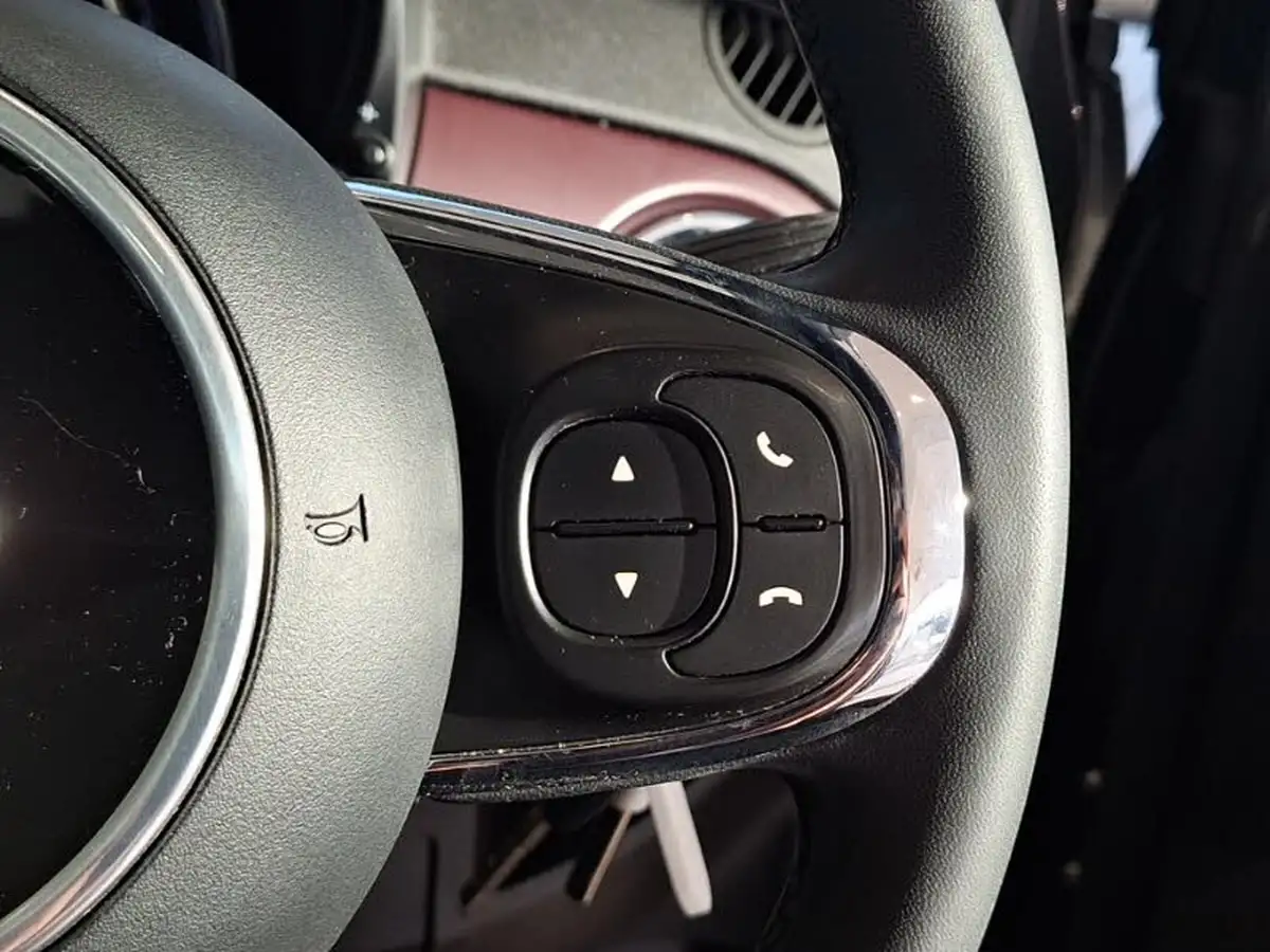 2020-fiat-500-10-star-big-16