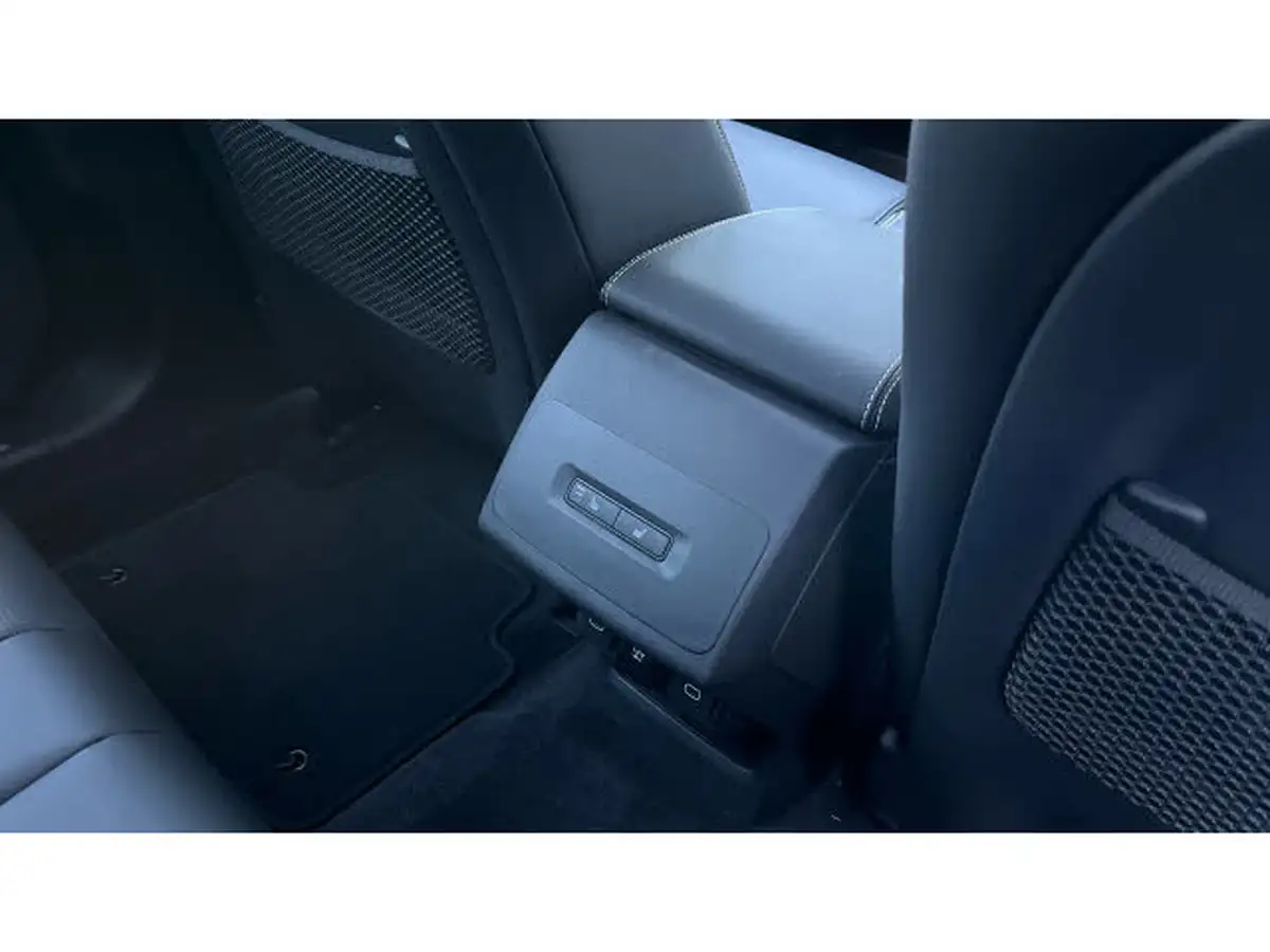 2025-jaguar-i-pace-ev400-r-dynamic-hse-black-big-17