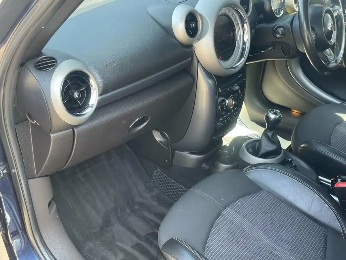 2010-mini-countryman-16-cooper-s-190bhp-all4-big-37