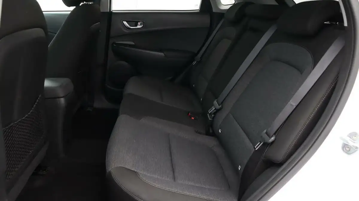 2022-hyundai-kona-e-premium-204ps-64kwh-7kw-obc-big-16