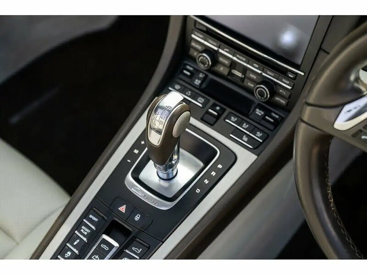 2013-porsche-911-38-carrera-4-s-cabriolet-pdk-big-38