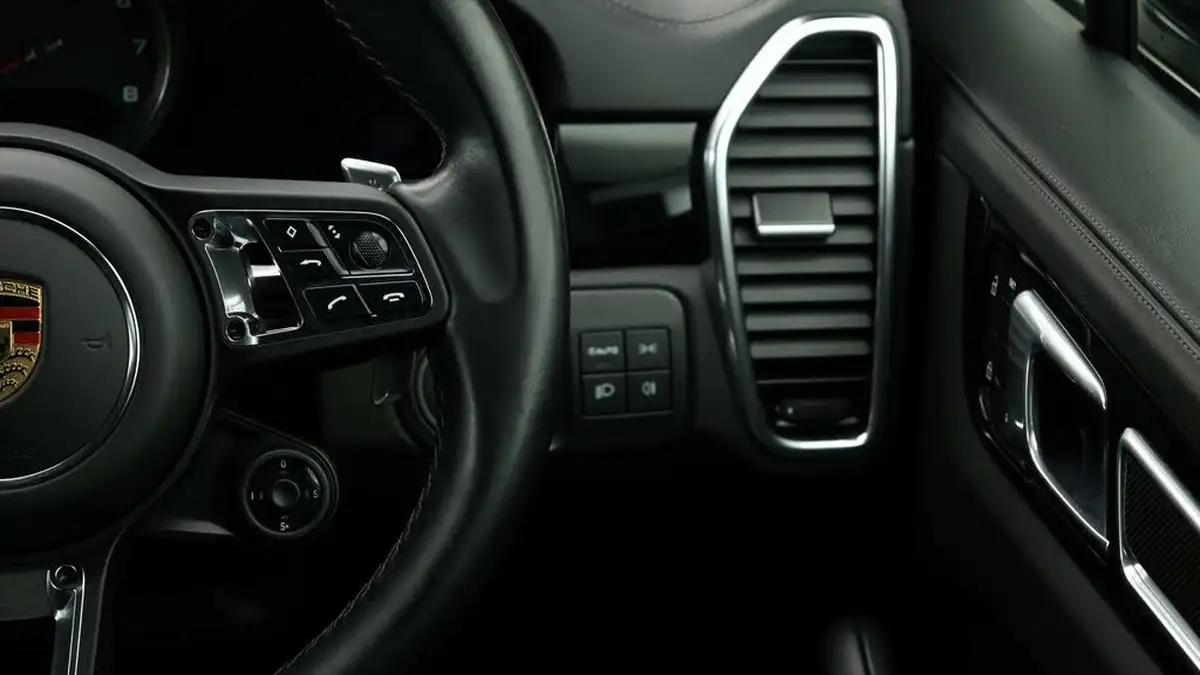 2022-porsche-cayenne-40-v8-turbo-coupe-big-49
