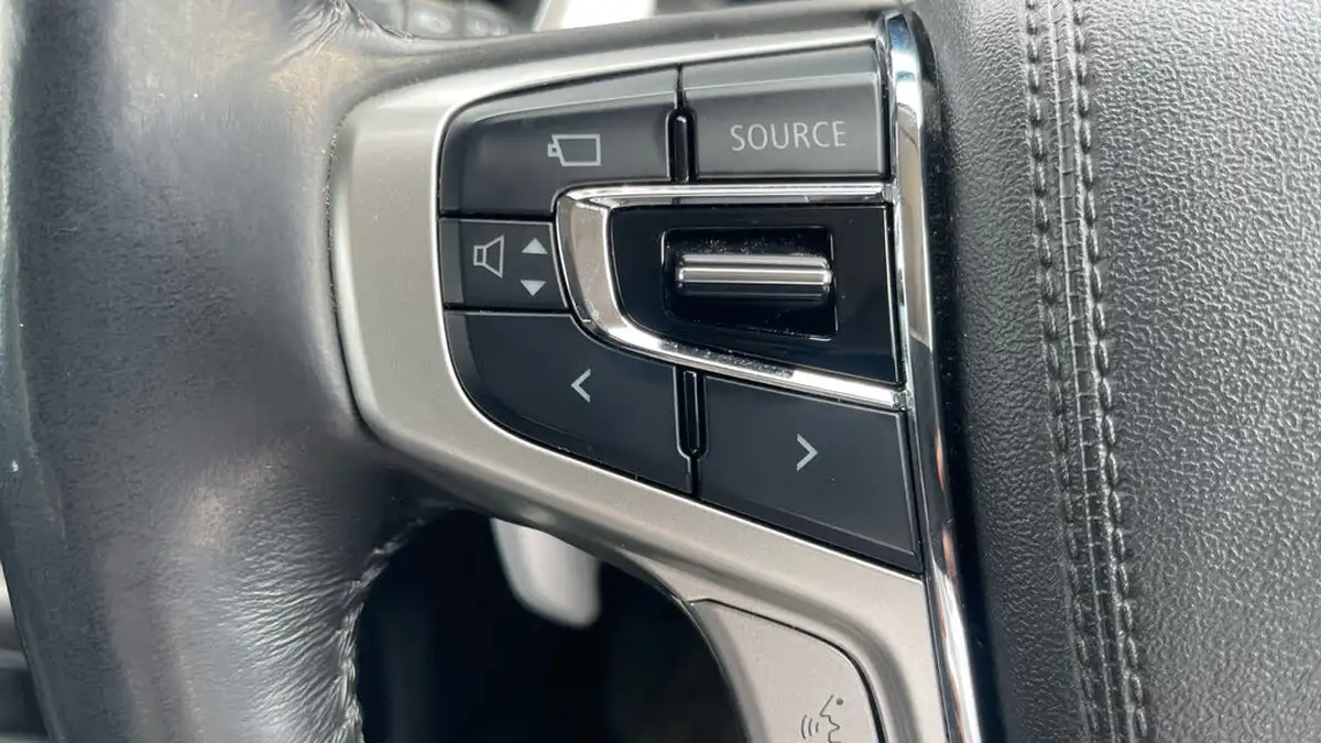 2017-mitsubishi-outlander-20-4hs-phev-5st-big-25