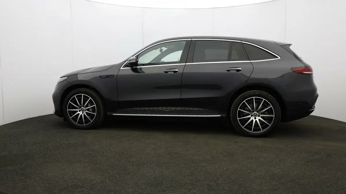 2020-mercedes-benz-eqc-e-eqc-400-amg-line-big-45