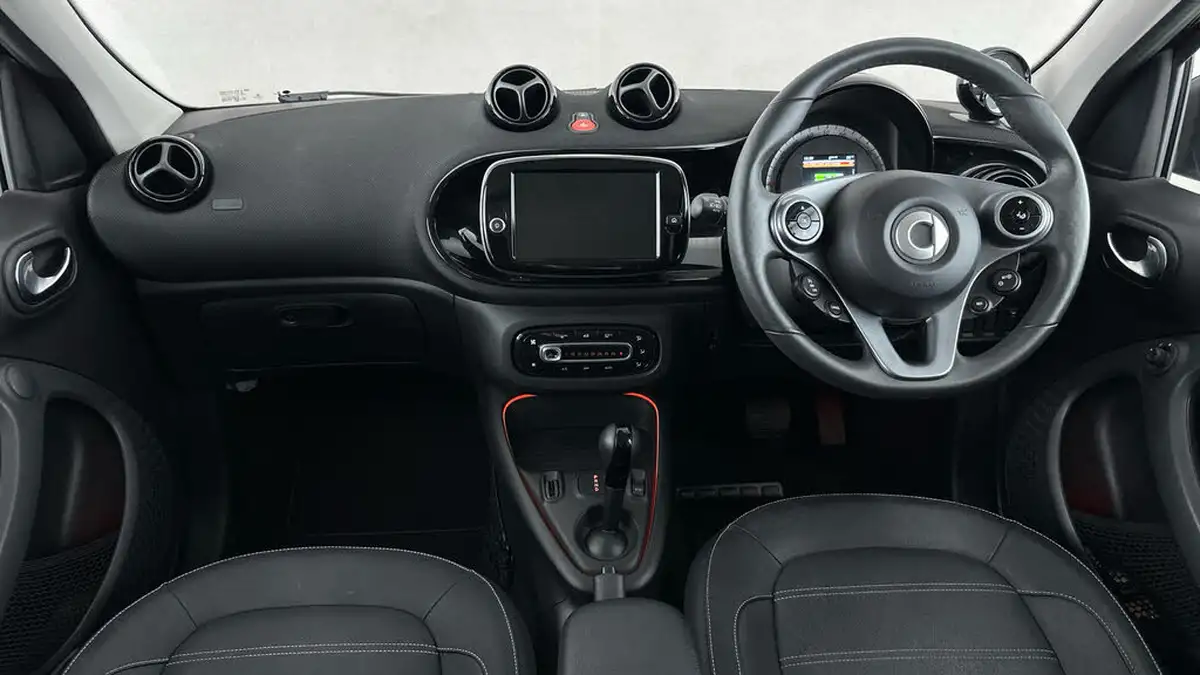2021-smart-forfour-eq-exclusive-big-10