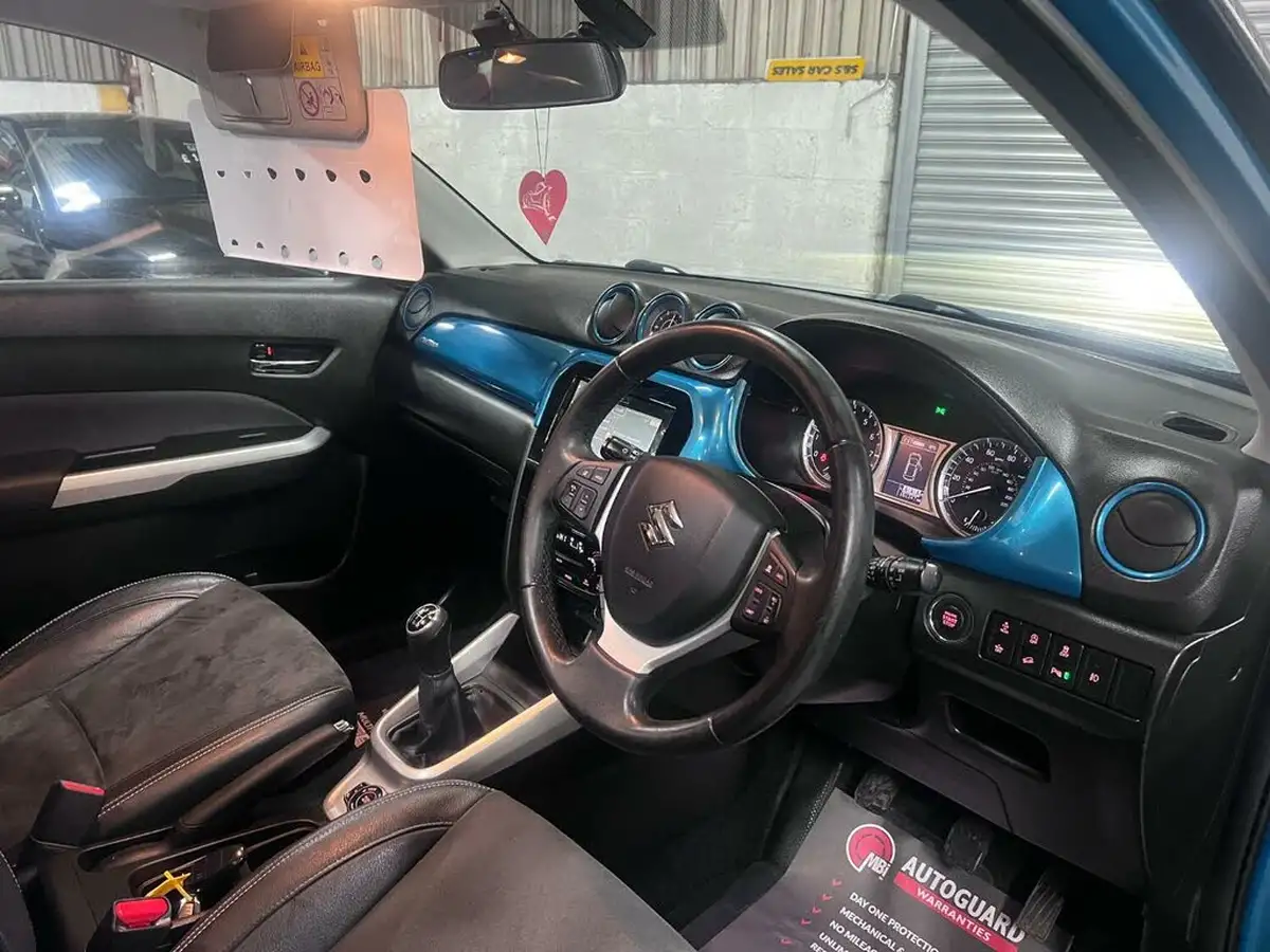 2016-suzuki-vitara-16-sz5-allgrip-big-21