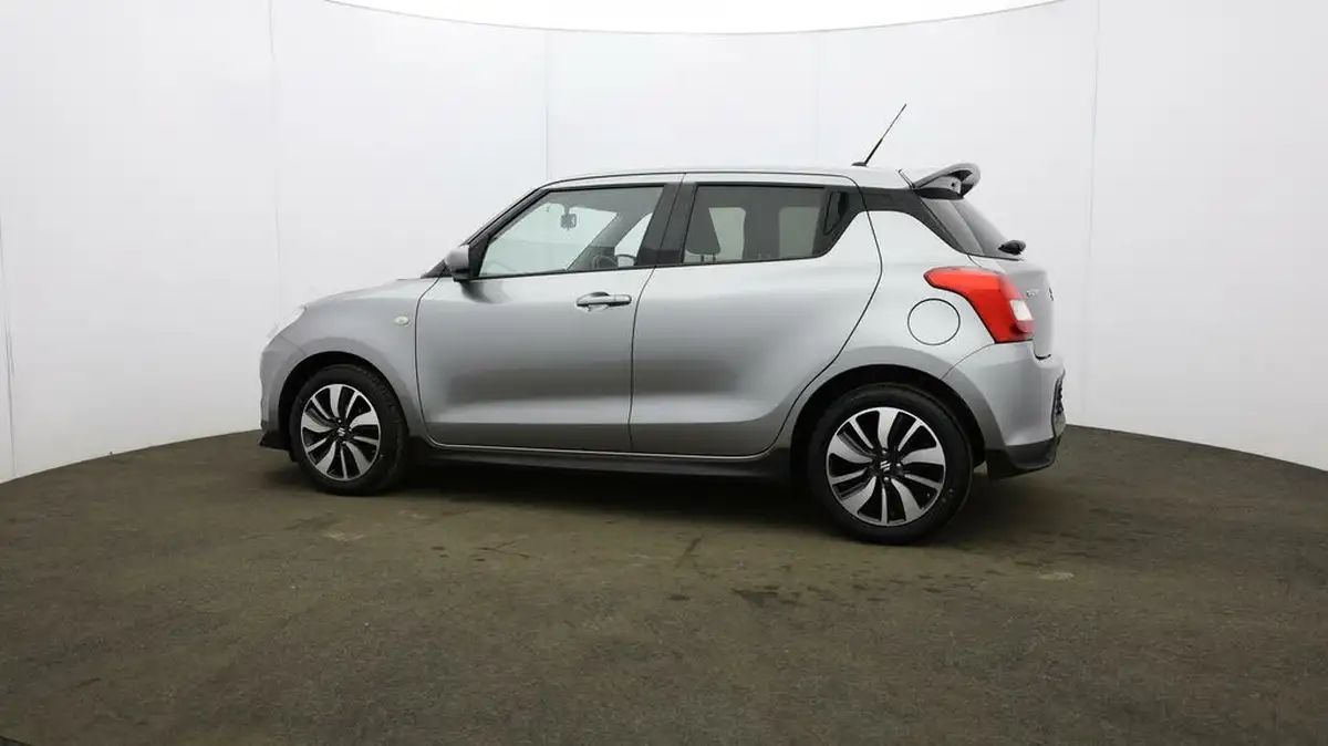 2019-suzuki-swift-12-dualjet-attitude-big-60