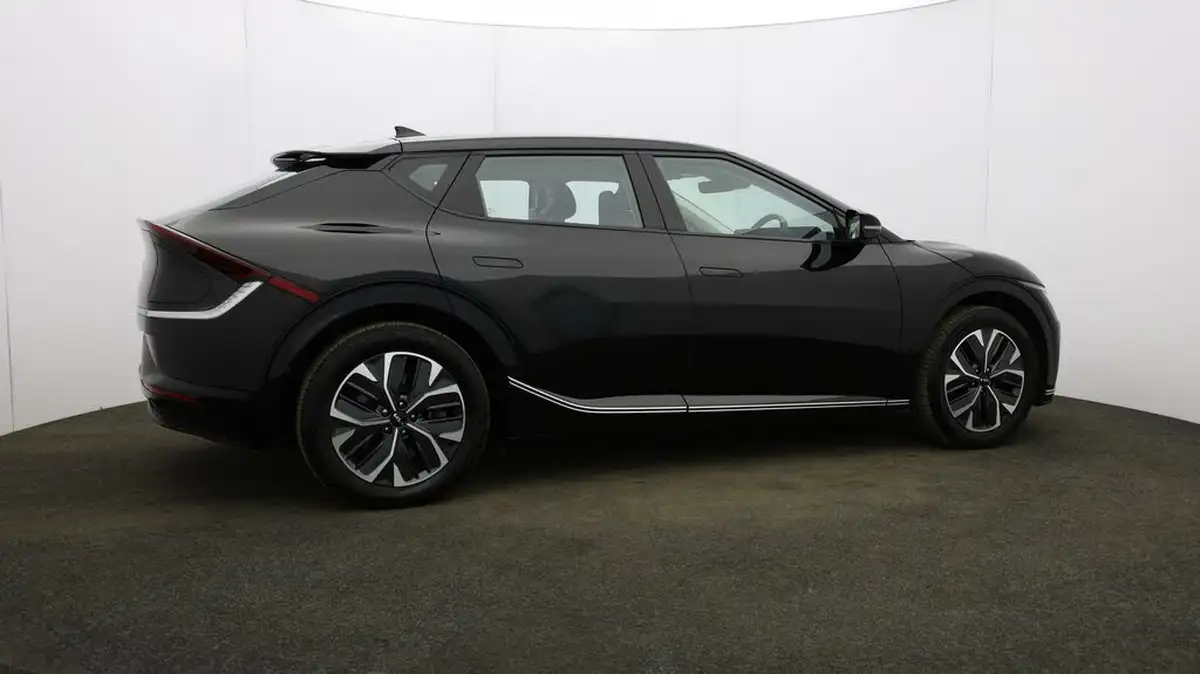 2022-kia-ev6-e-air-big-47
