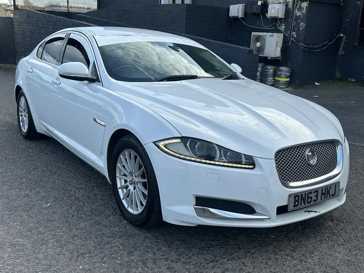 2013-jaguar-xf-22td-se-business-ss-saloon-4d-auto-big-9