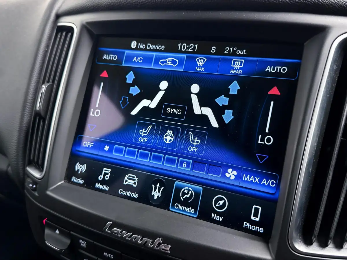 2019-maserati-levante-30-gransport-nerissimo-pack-ss-big-62