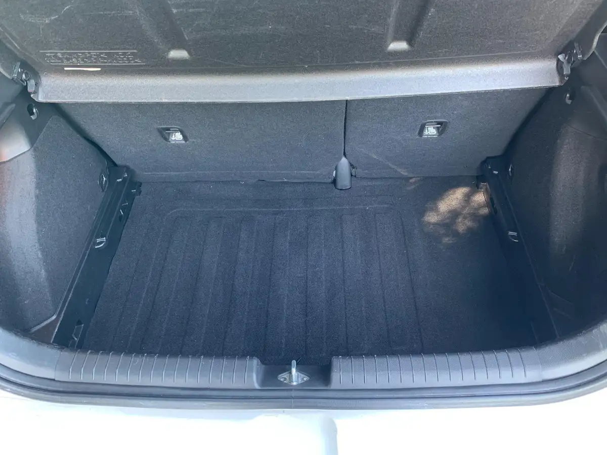 2017-hyundai-i20-12-se-hatchback-5d-big-66