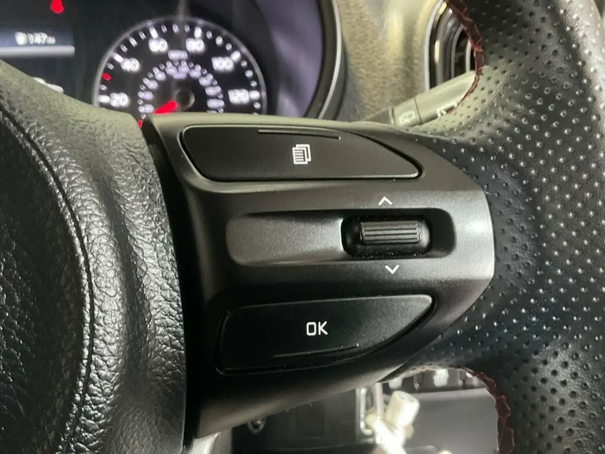 2021-kia-picanto-10-t-gdi-gt-line-big-33