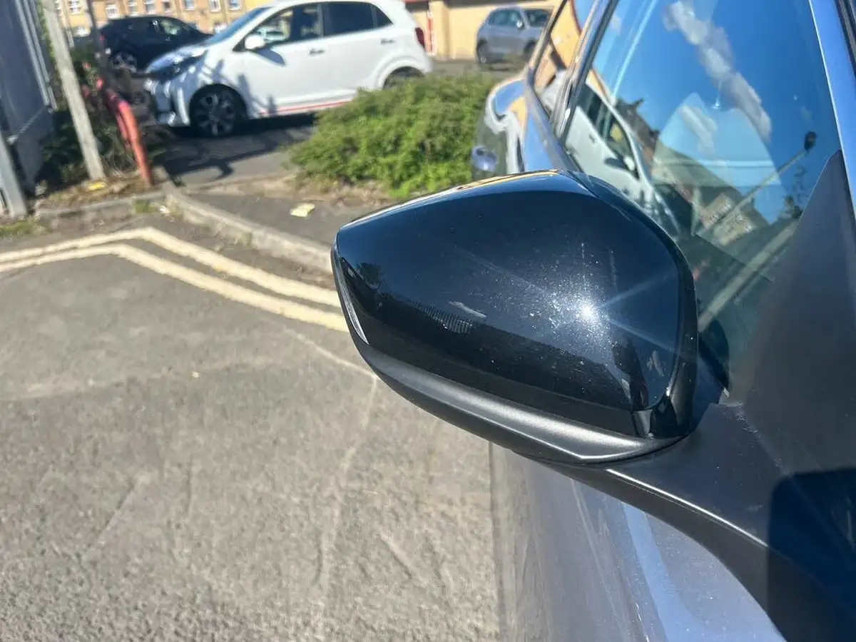 2023-citroen-c5-x-12-puretech-shine-big-24