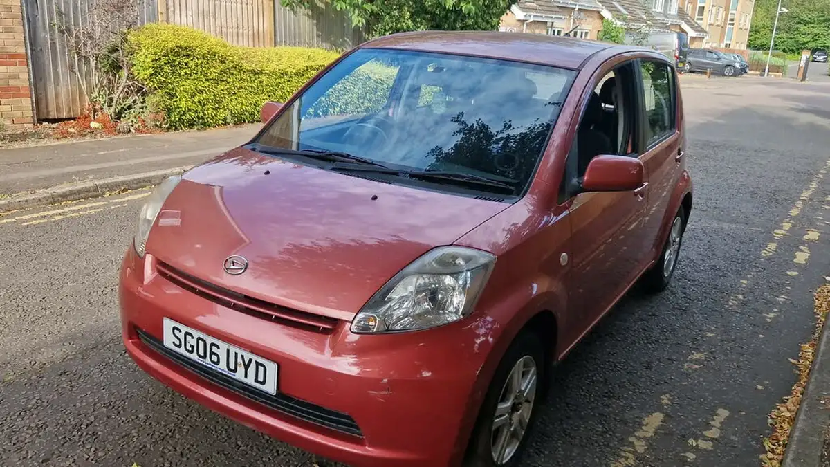 2006-daihatsu-sirion-13-se-auto-big-2