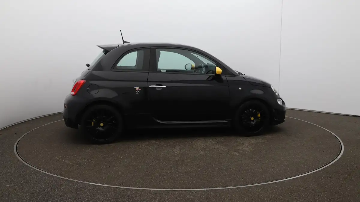2017-abarth-595-14-tjet-trofeo-big-42