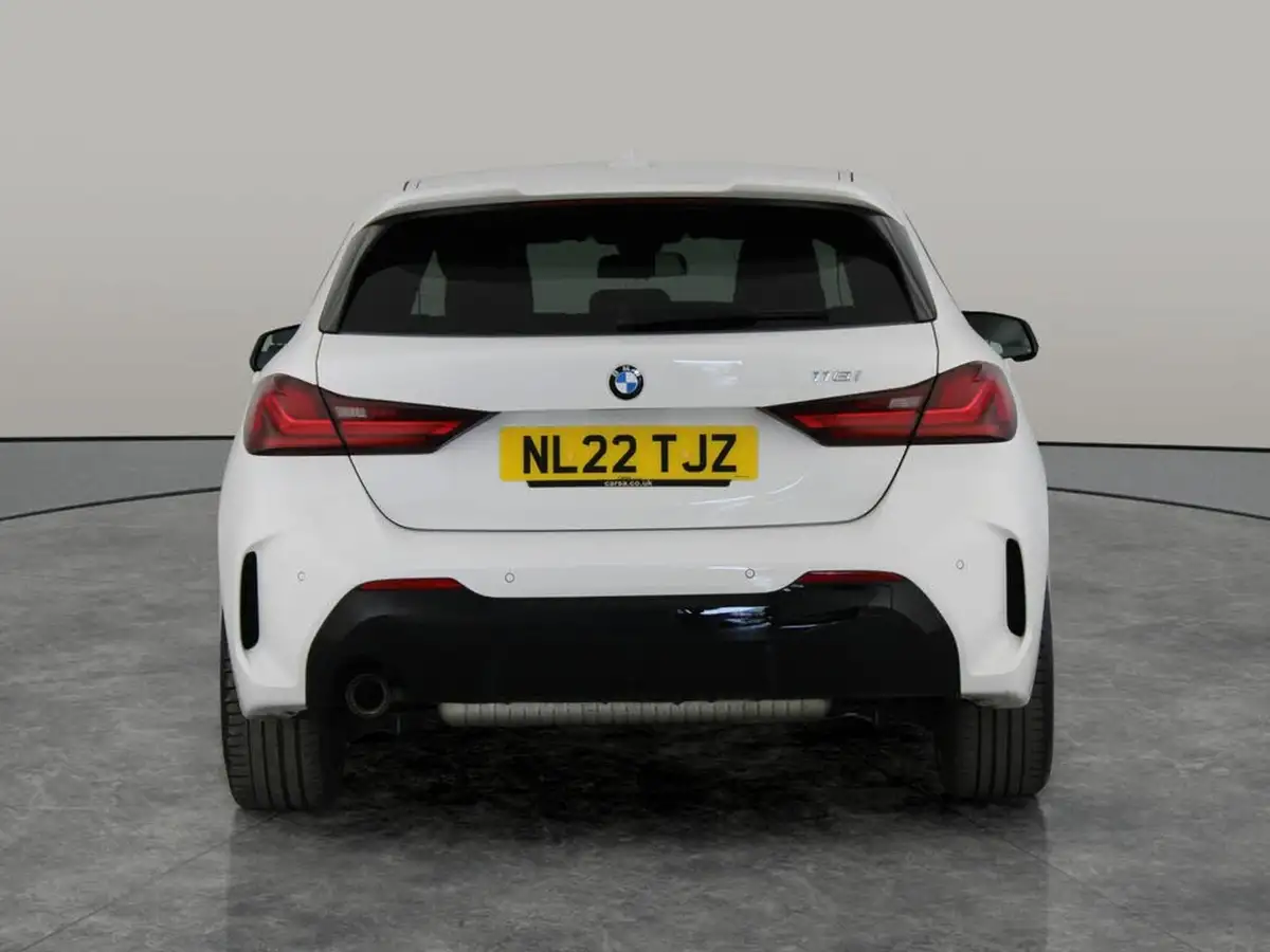 2022-bmw-1-series-15-118i-m-sport-lcp-big-7
