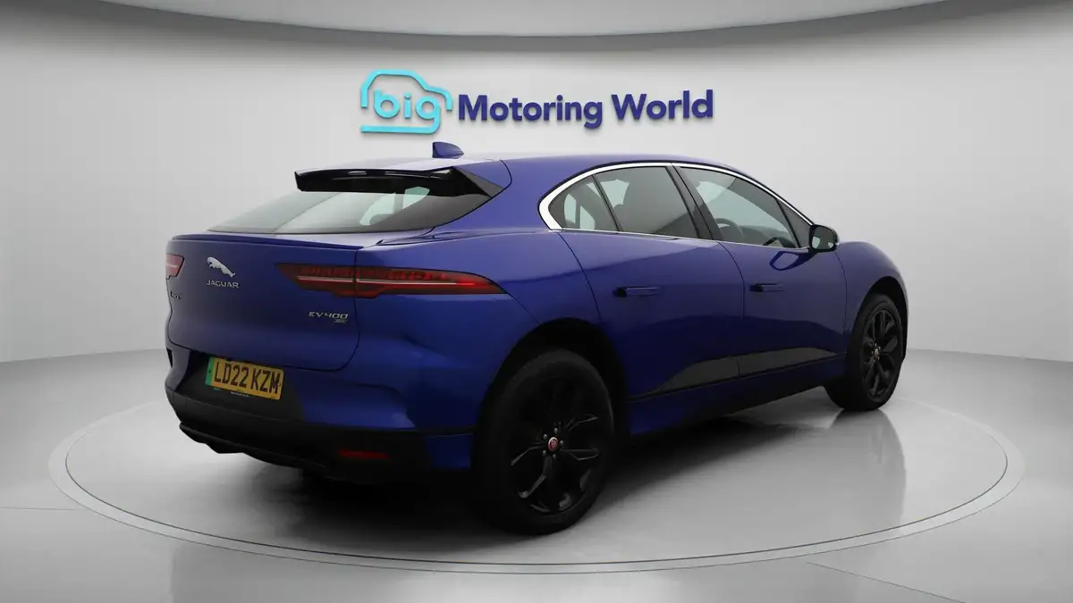 2022-jaguar-i-pace-ev400-hse-big-7