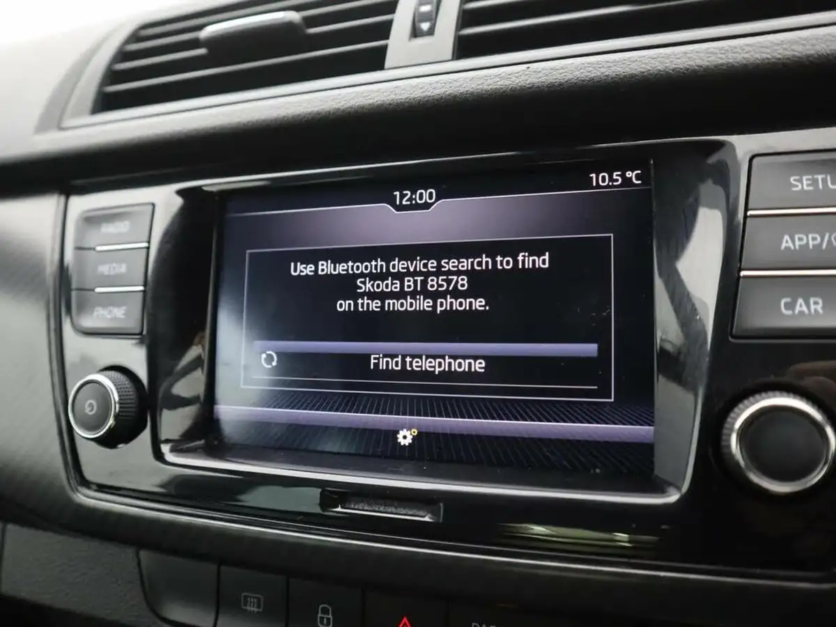 2021-skoda-fabia-10-tsi-monte-carlo-95ps-hatchback-dsg-big-13