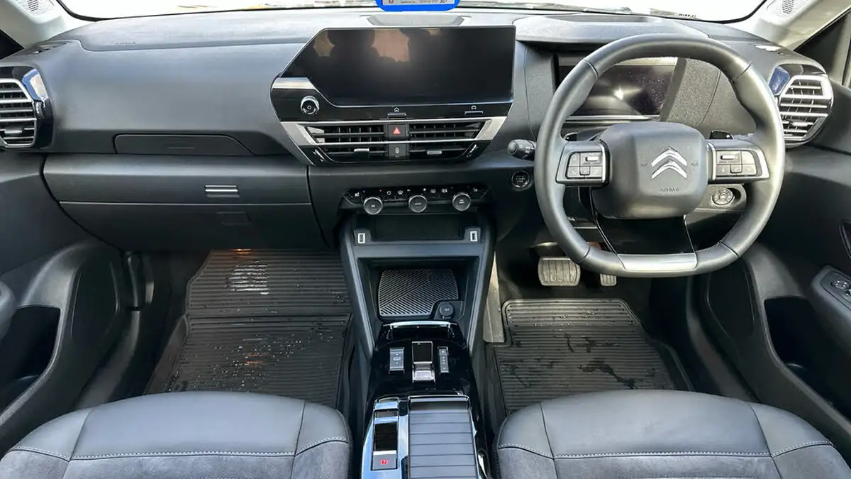 2024-citroen-c4-x-12-puretech-max-130ps-ss-eat8-big-3