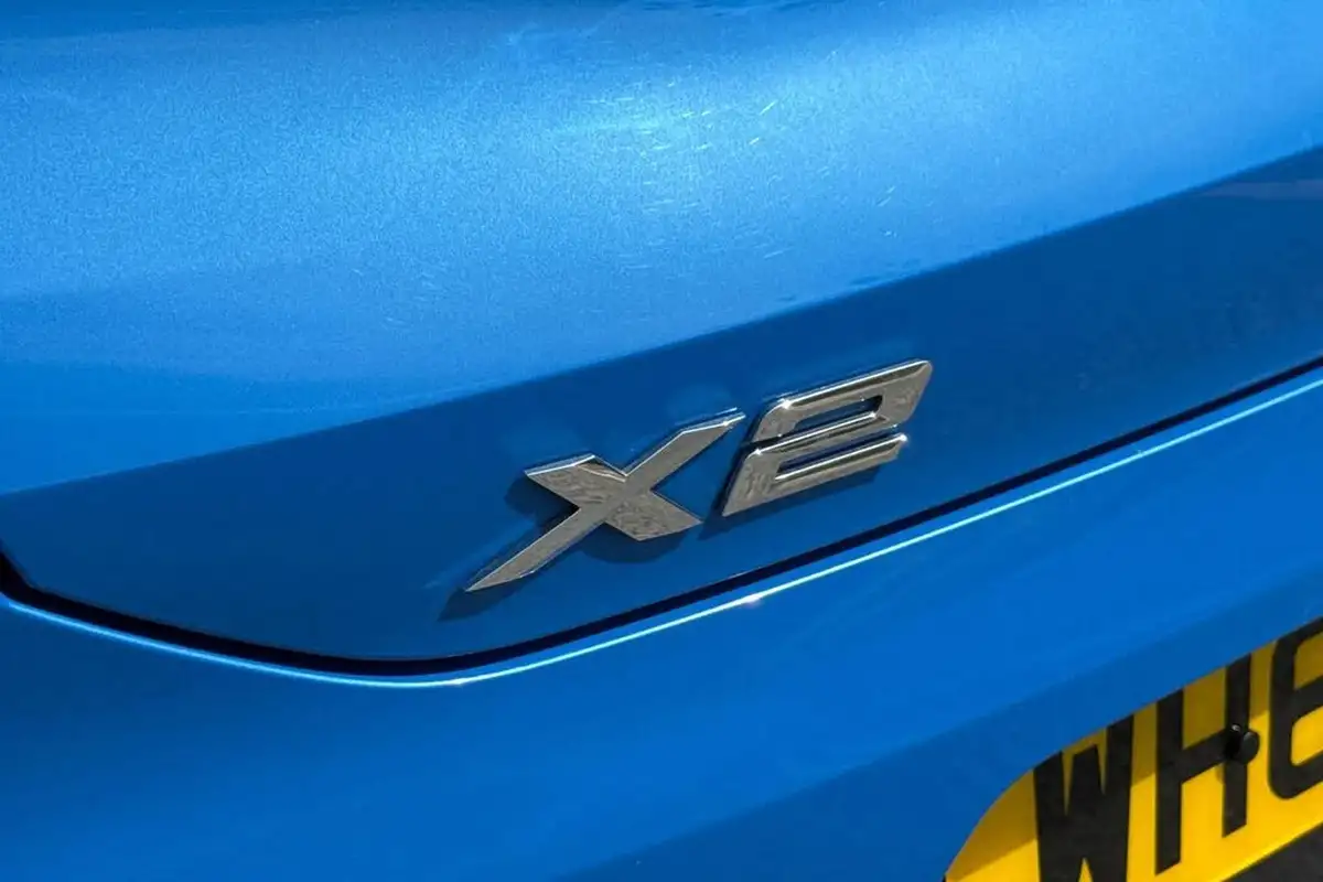 2020-bmw-x2-20td-sdrive18d-m-sport-big-28