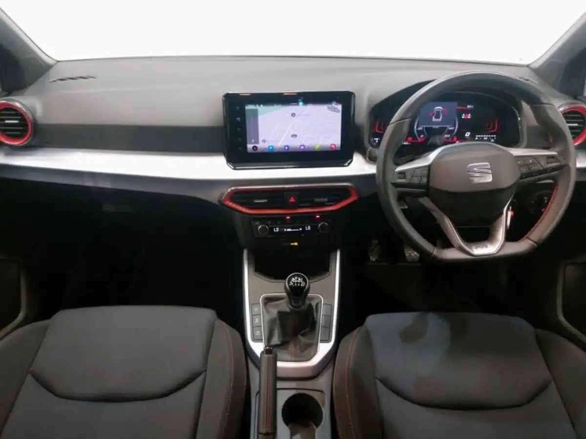 2024-seat-arona-10-tsi-fr-110ps-big-2