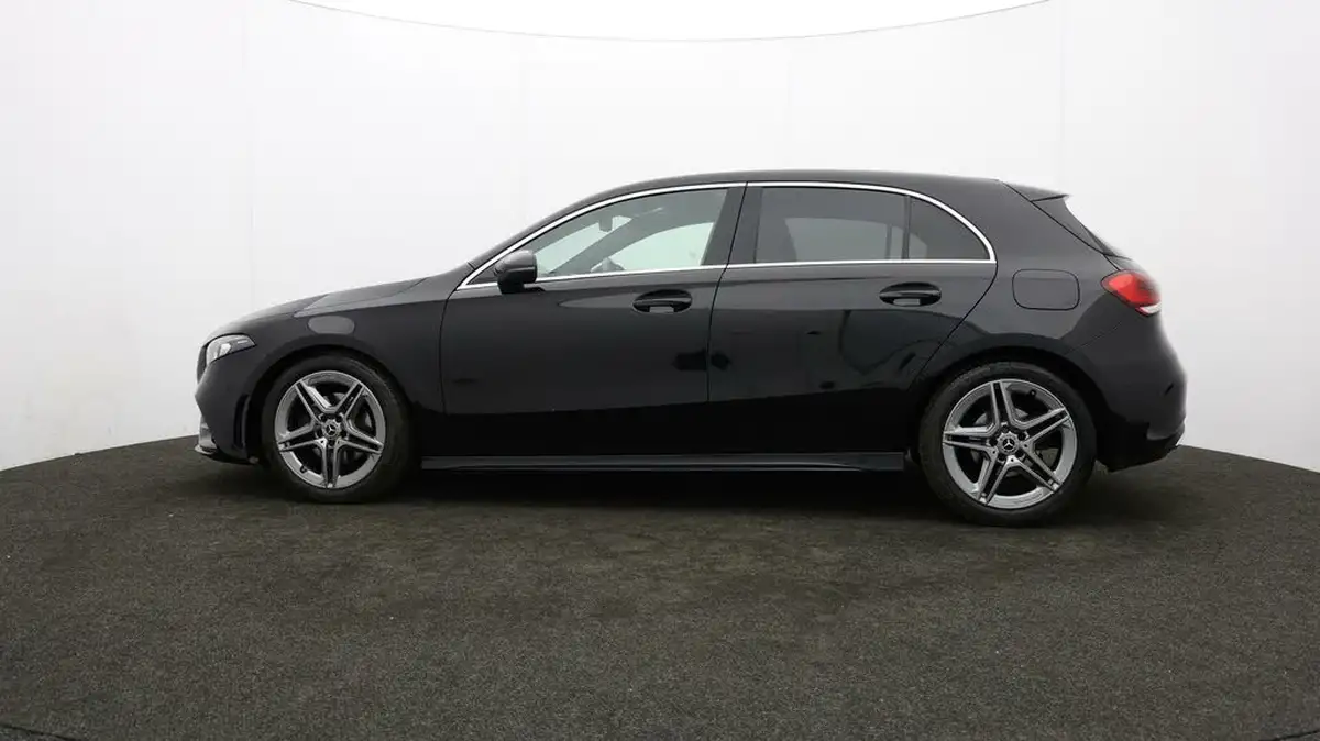 2020-mercedes-benz-a-class-13-a180-amg-line-executive-hatchback-5d-7g-dct-big-62