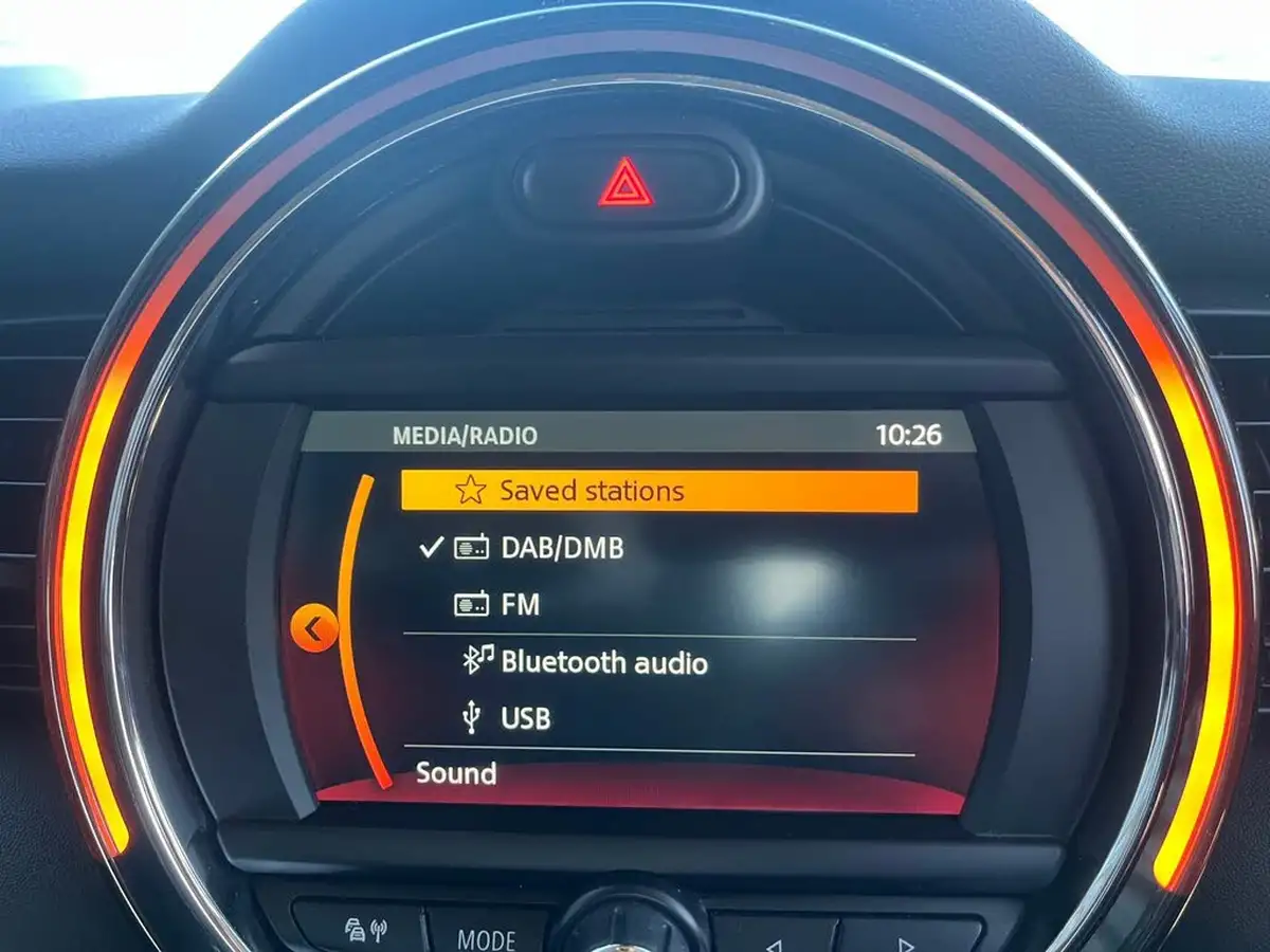 2018-mini-cooper-15-cooper-classic-ss-hatchback-5d-auto-big-16